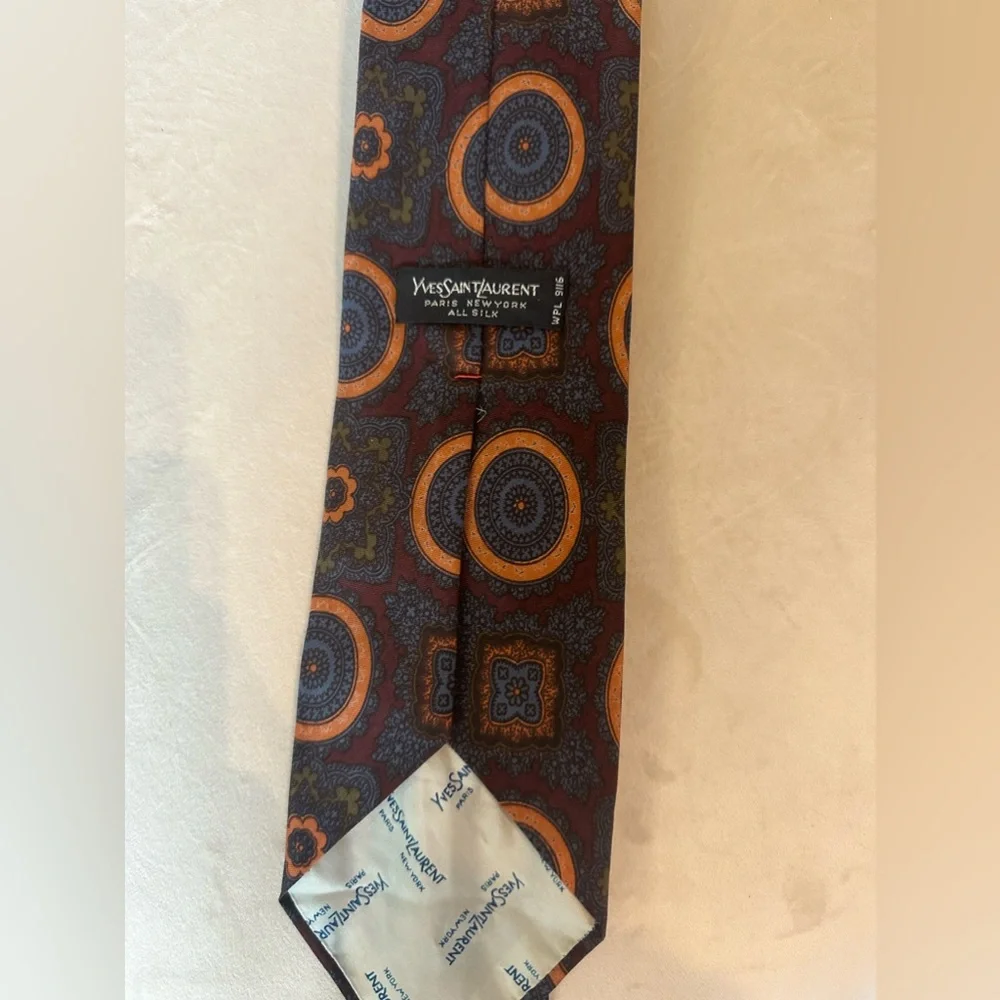 Yves Saint Laurent men’s necktie